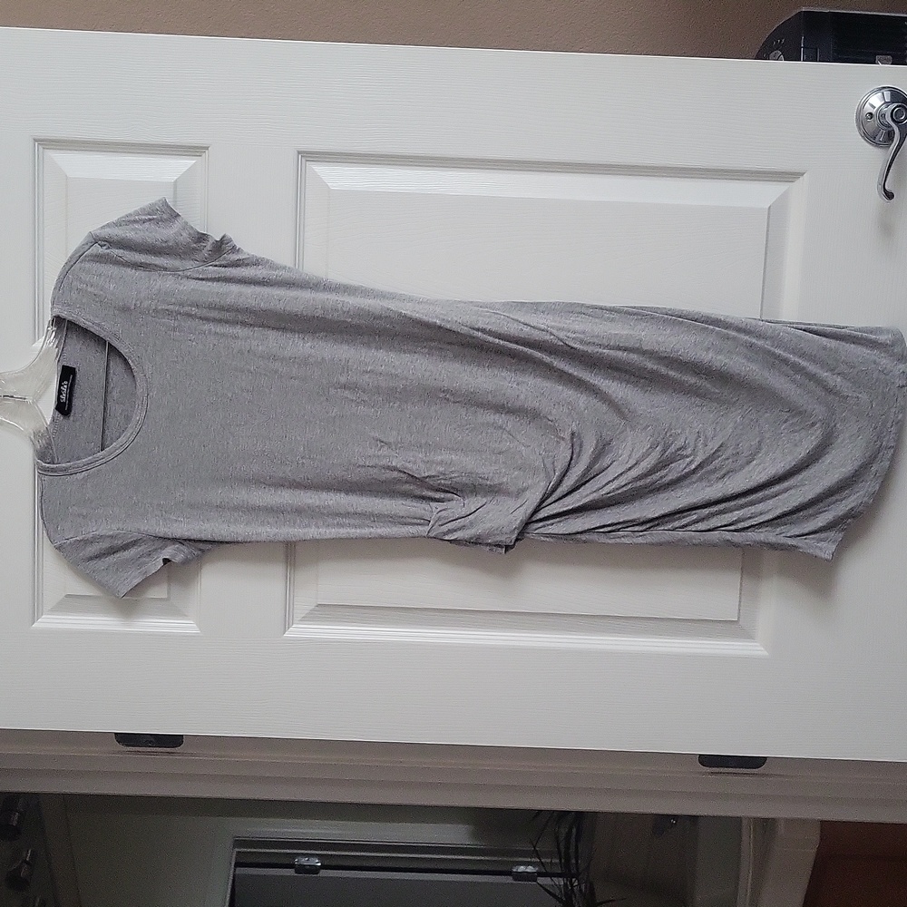 LuLu's gray t-shirt dress